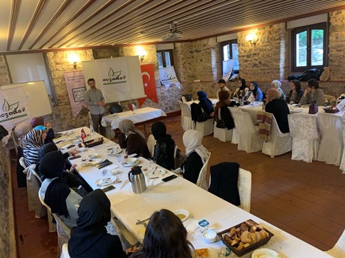 Ecz Nevfel Boz tarafından verilen Akademik Tez Yazarken Dikkat edilecek hususlar konulu eğitmimiz